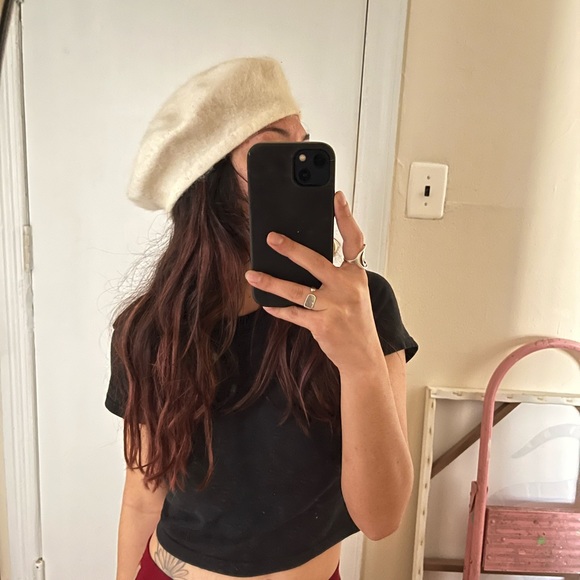 VINTAGE Off White Liz Claiborne Rabbit Wool Beret - Picture 1 of 6